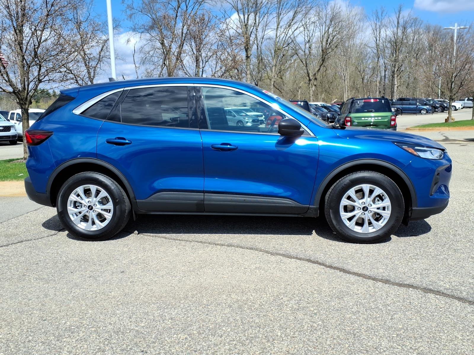 Certified 2023 Ford Escape Active w/ Tech Pack #1 AWD/4WD image 9