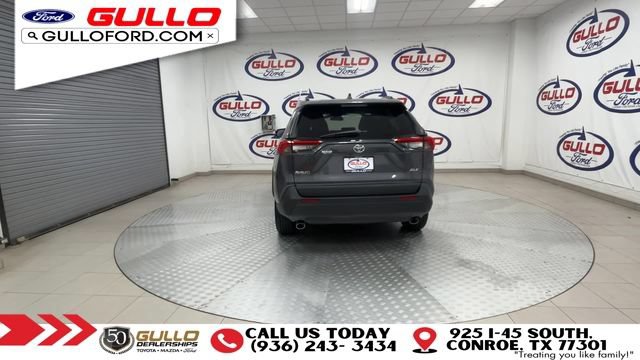 Used 2021 Toyota RAV4 XLE FWD image 7