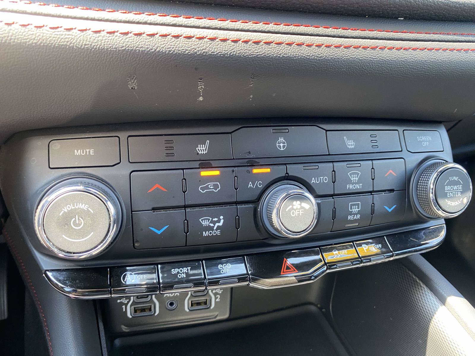 Used 2025 Dodge Durango GT RWD image 26