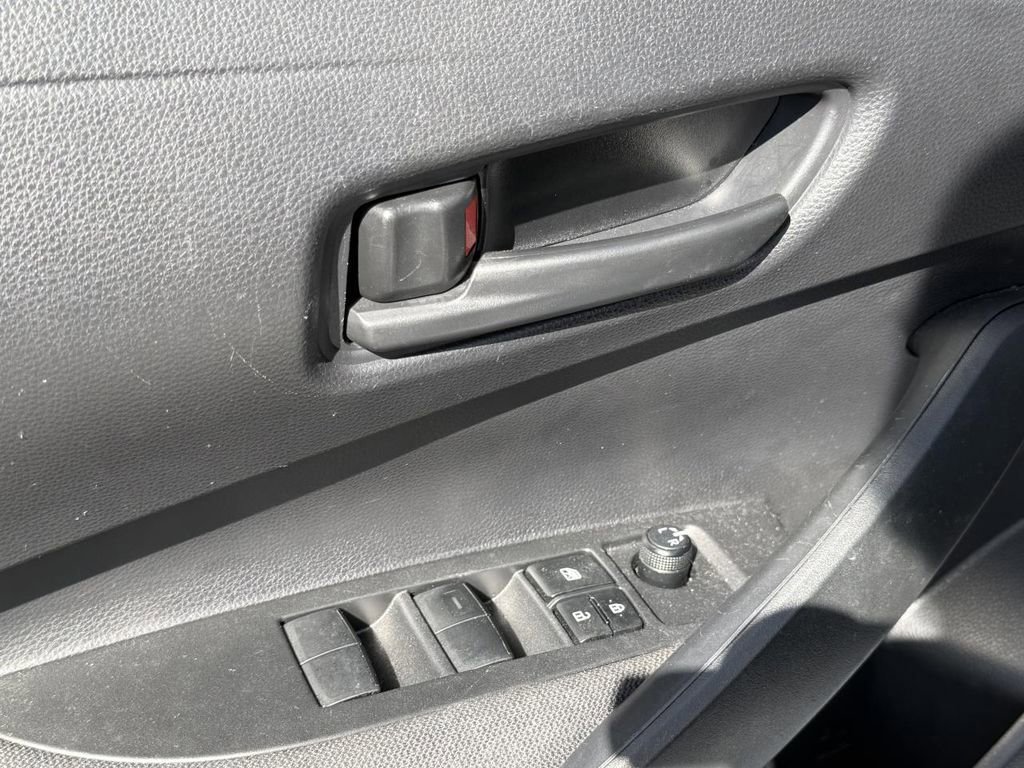 Used 2023 Toyota Corolla LE image 10