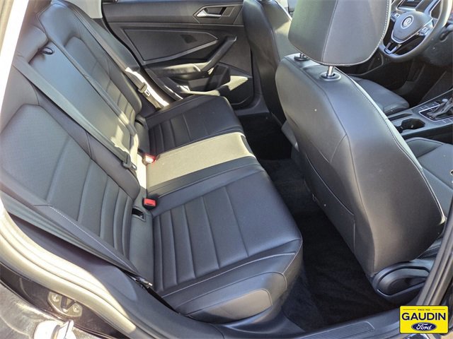 Used 2021 Volkswagen Jetta SE image 15