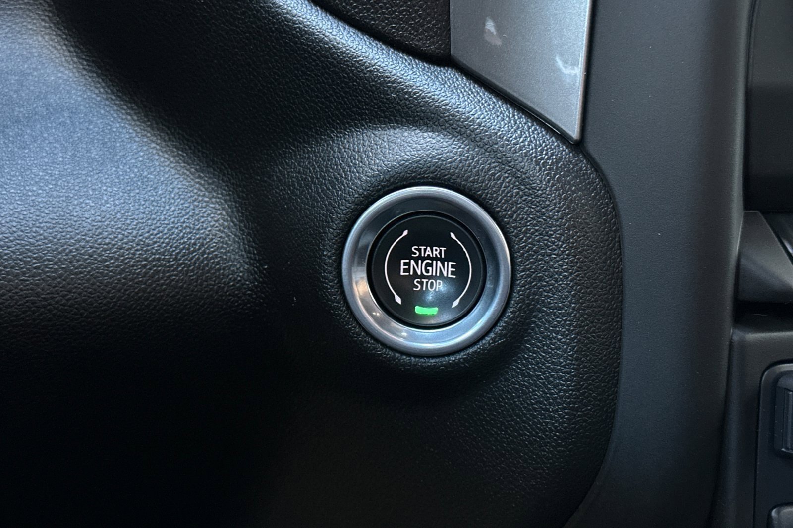 Used 2025 Chevrolet Silverado 2500 Custom w/ Custom Value Package image 20