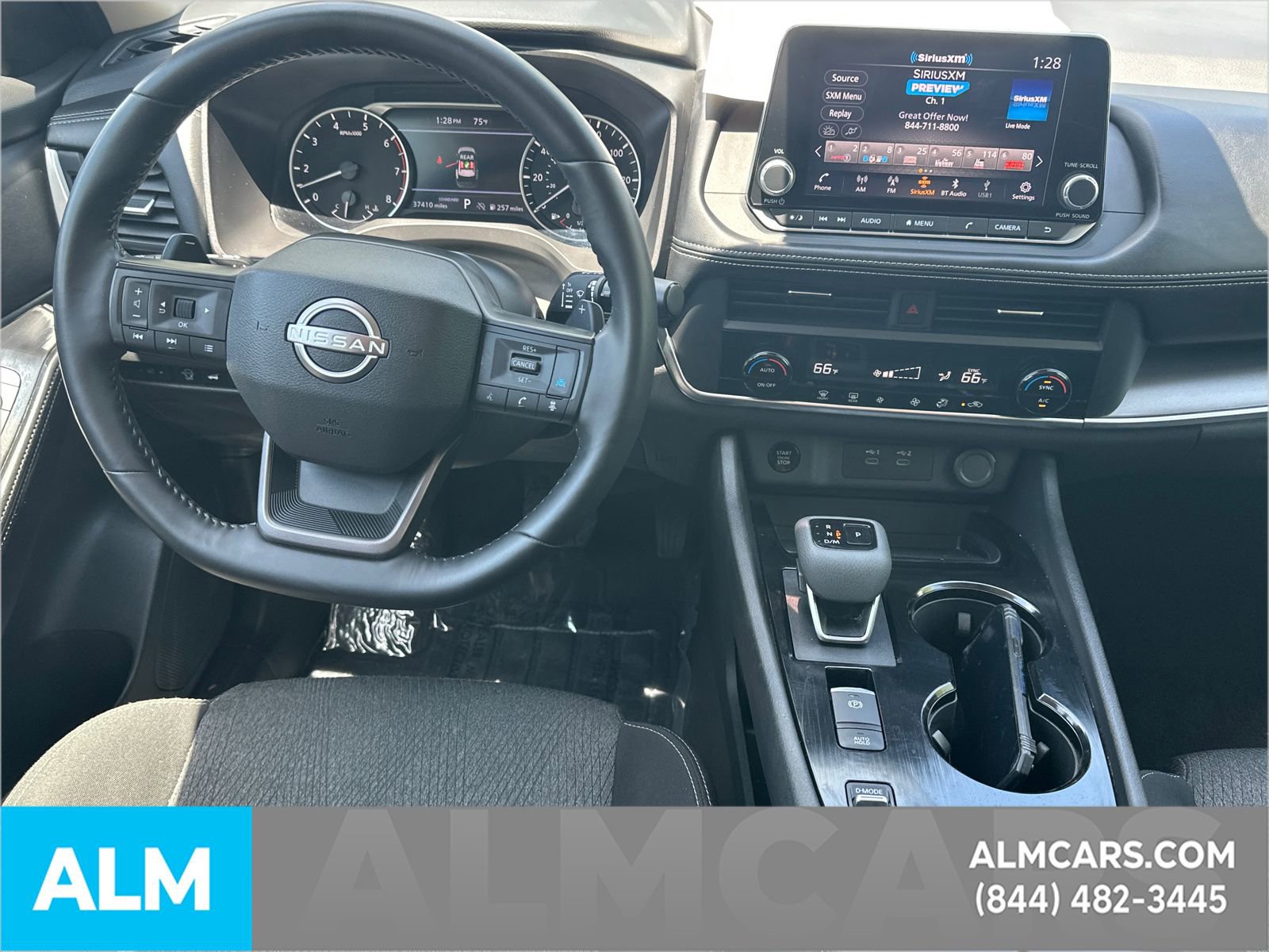 Used 2025 Nissan Rogue SV FWD image 27