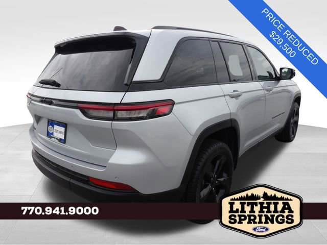 Used 2023 Jeep Grand Cherokee Altitude AWD/4WD image 8