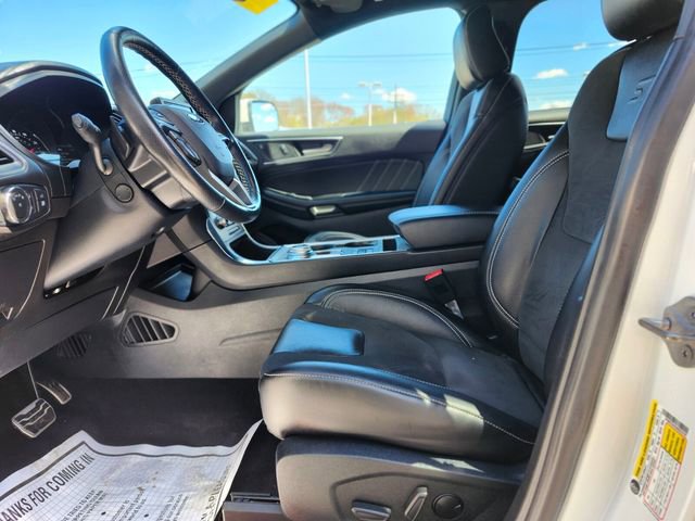Certified 2022 Ford Edge ST w/ Equipment Group 401A AWD/4WD image 18