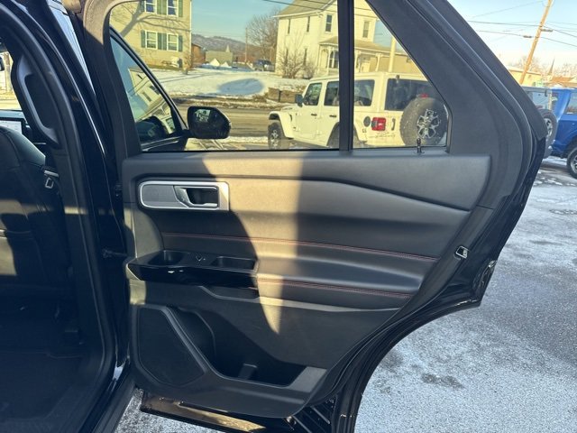 Certified 2022 Ford Explorer ST-Line w/ Class IV Trailer Tow Package image 36