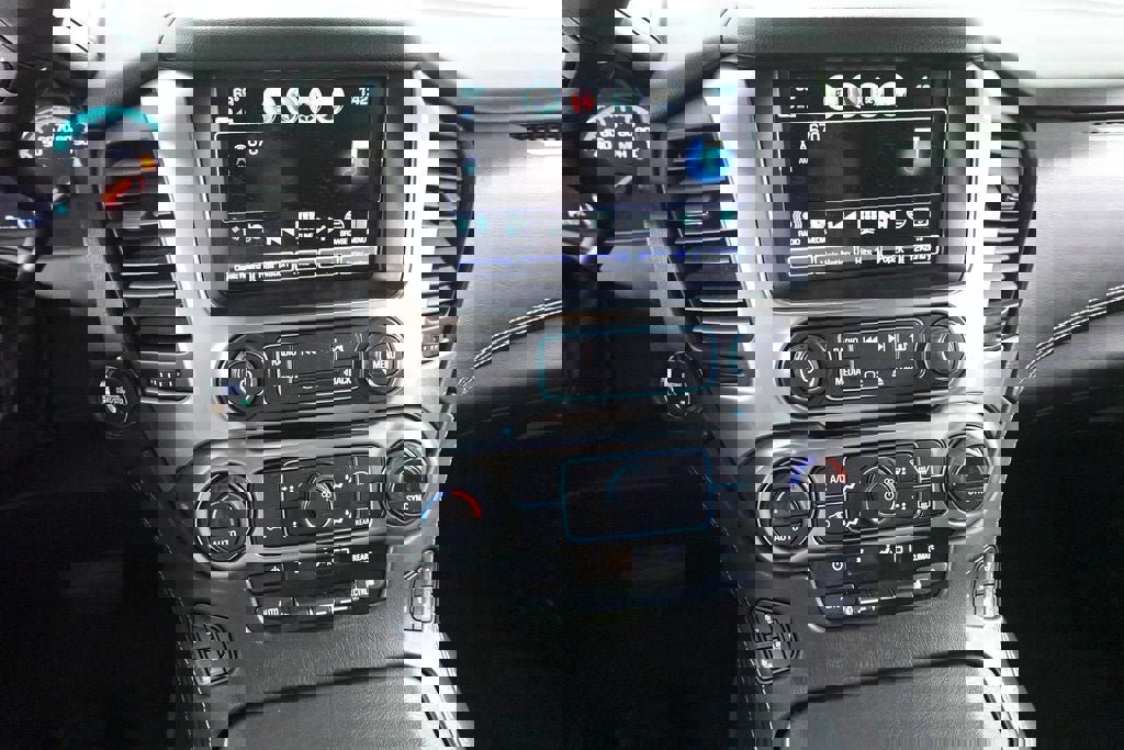 Used 2020 Chevrolet Tahoe Premier w/ Max Trailering Package image 17