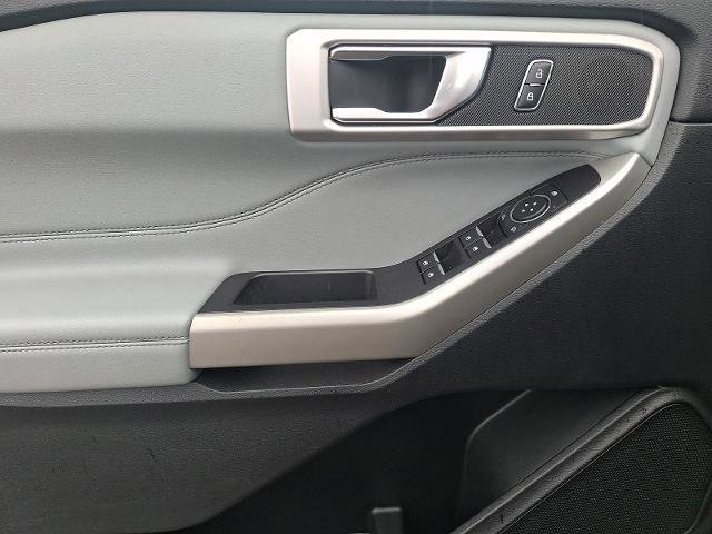 Certified 2022 Ford Explorer XLT w/ Equipment Group 202A image 13
