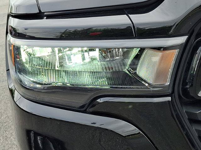 Used 2025 RAM 1500 Tradesman w/ Night Edition AWD/4WD image 9