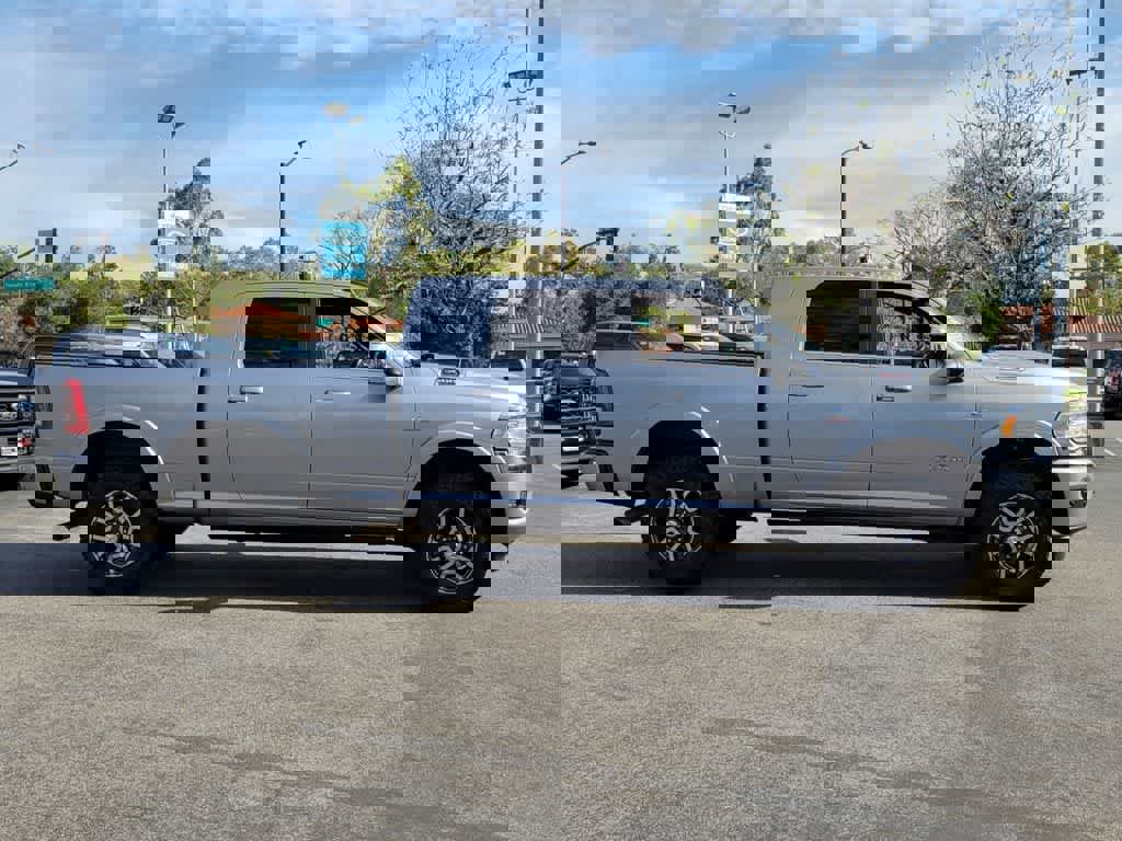 Used 2023 RAM 3500 Limited image 8