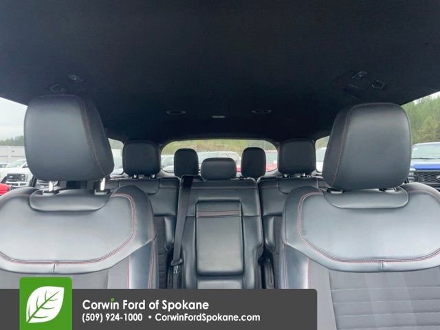 Certified 2025 Ford Explorer ST-Line w/ ST-Line Street Pack image 38