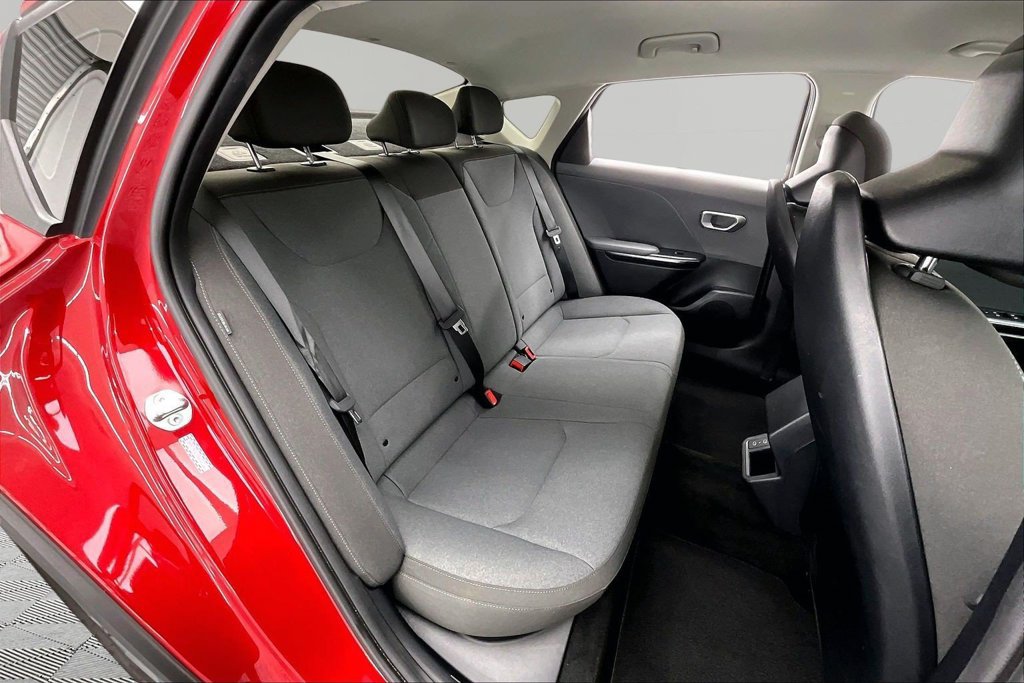 Used 2025 Kia K4 FWD image 27