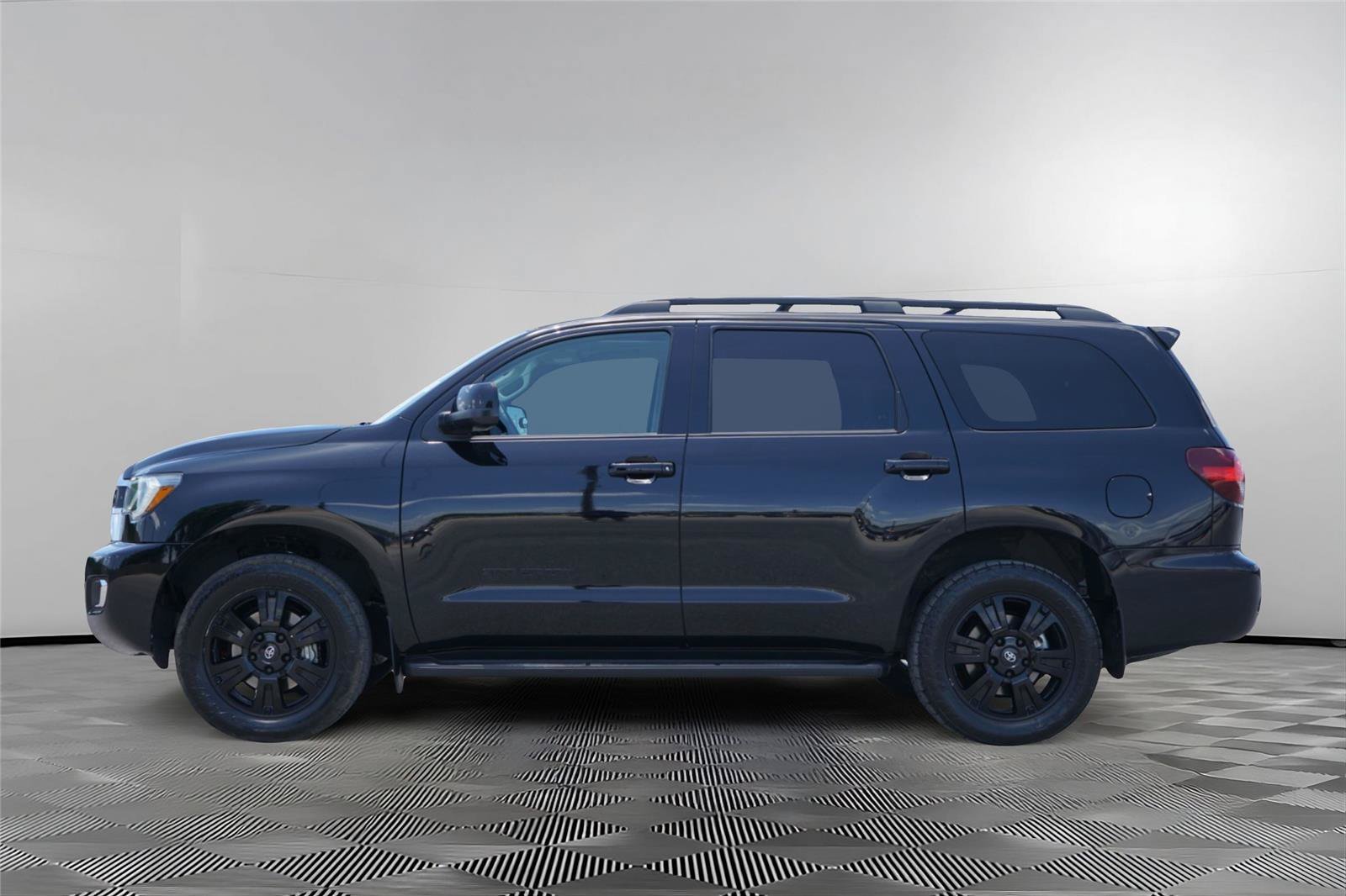 Used 2021 Toyota Sequoia TRD Sport w/ TRD Sport Premium Package AWD/4WD image 7
