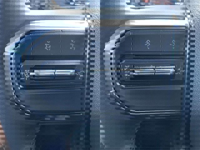 Used 2023 GMC Canyon AT4 w/ Technology Package image 13