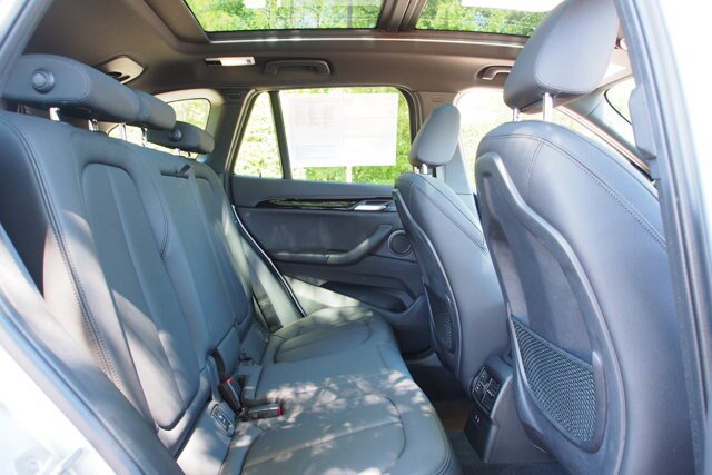 Used 2019 BMW X1 xDrive28i w/ Convenience Package AWD/4WD image 14