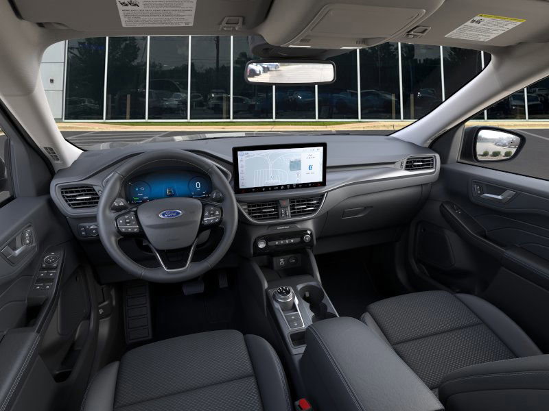 Certified 2024 Ford Escape SE image 9