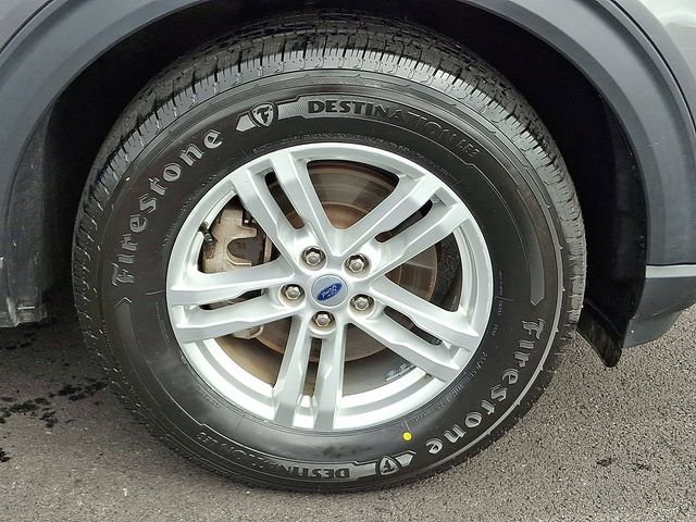 Certified 2022 Ford Explorer XLT w/ Class IV Trailer Tow Package image 10