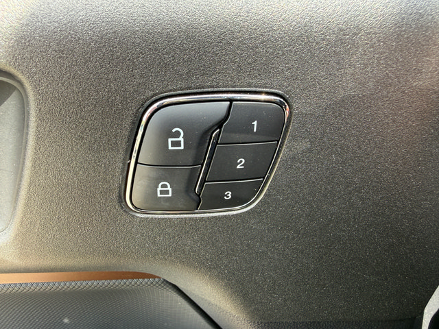Certified 2025 Ford Bronco Sport Outer Banks w/ Outer Banks Tech Package+ AWD/4WD image 22