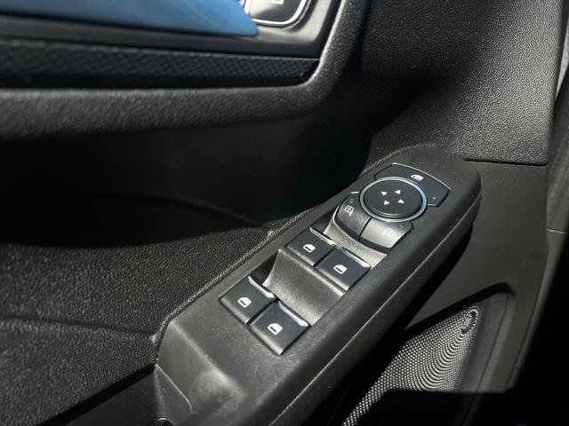 Certified 2023 Ford Escape ST-Line w/ Tech Pack #1 FWD image 17