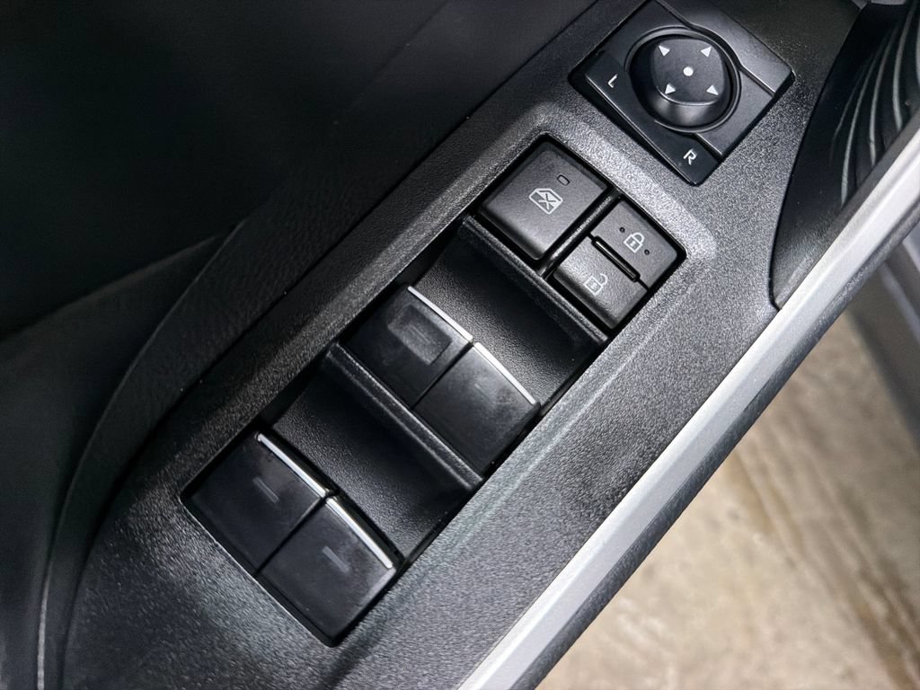 Used 2024 Toyota RAV4 XLE FWD image 18