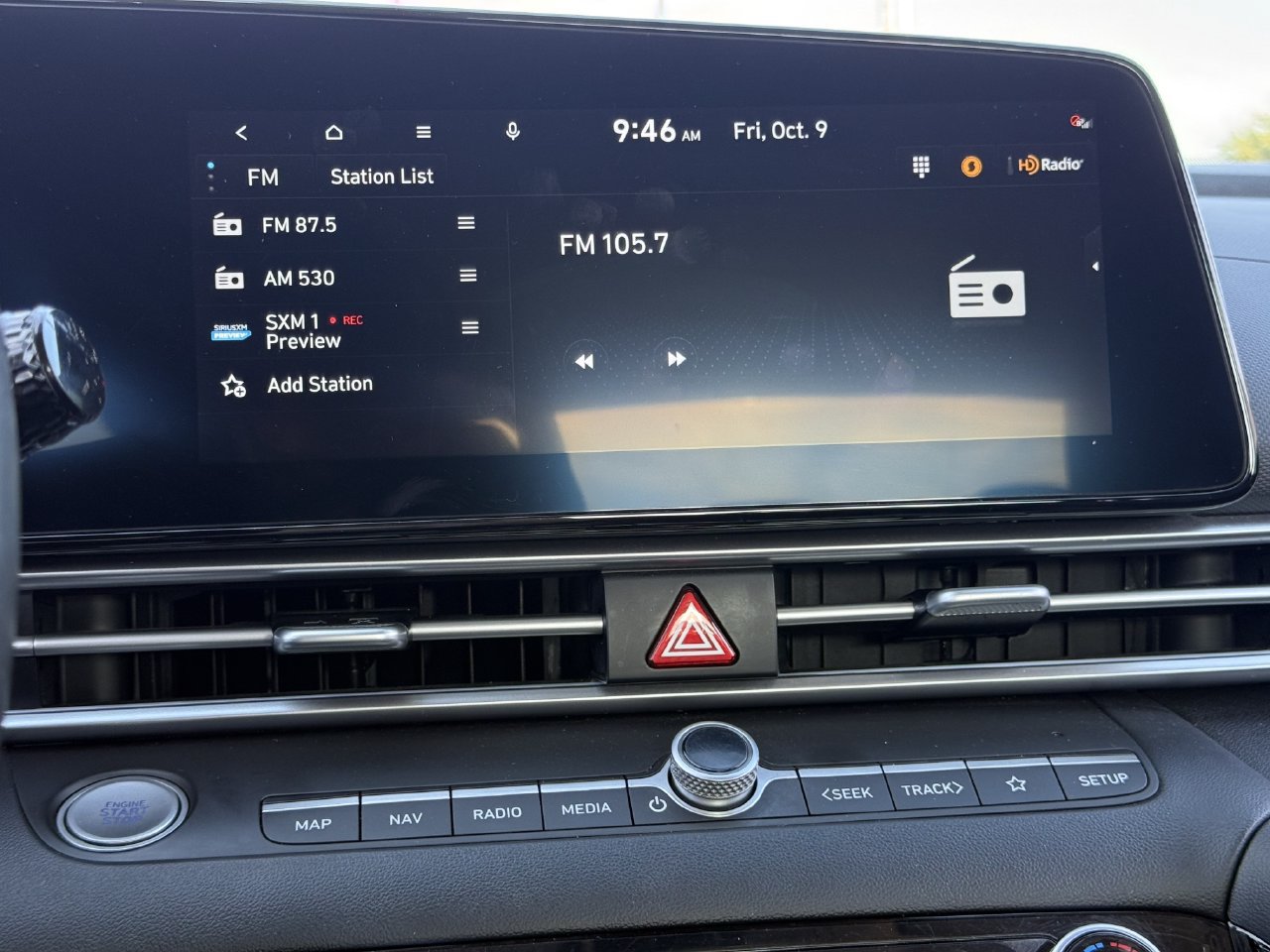 Used 2025 Hyundai Elantra Limited FWD image 19