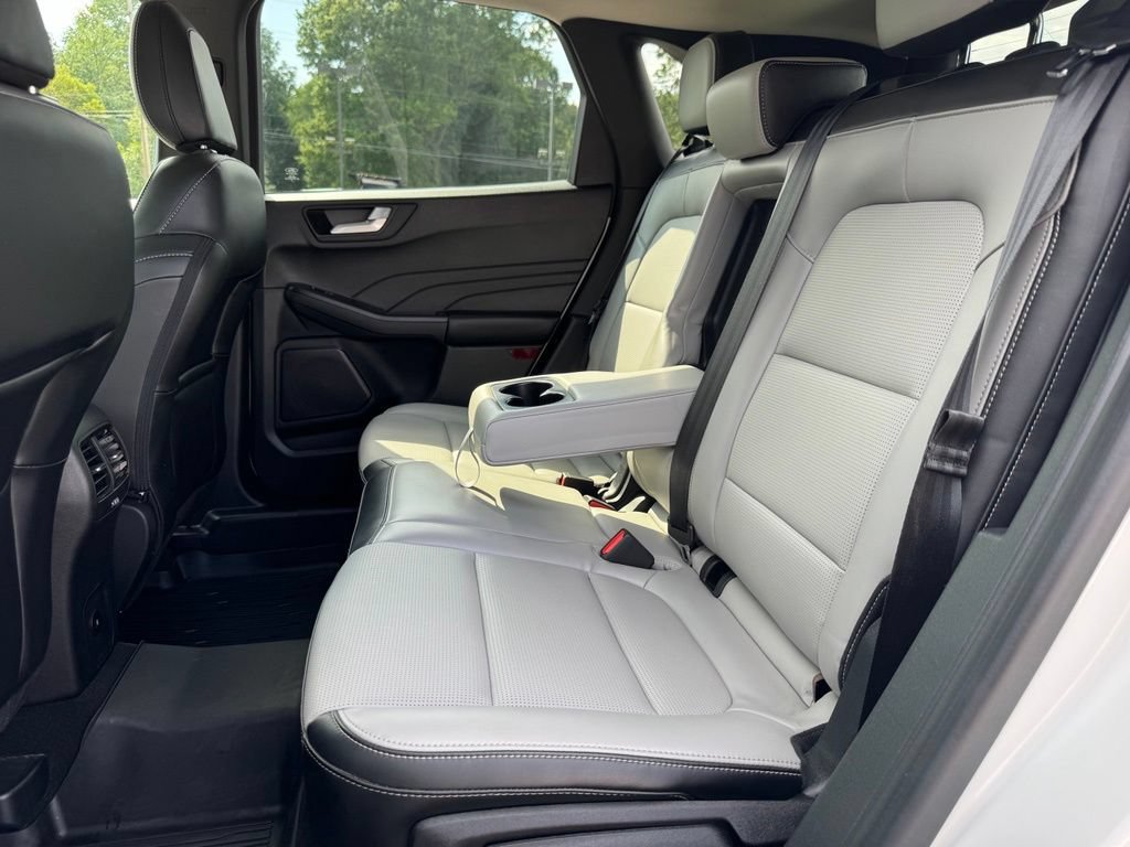 Certified 2023 Ford Escape Platinum AWD/4WD image 22
