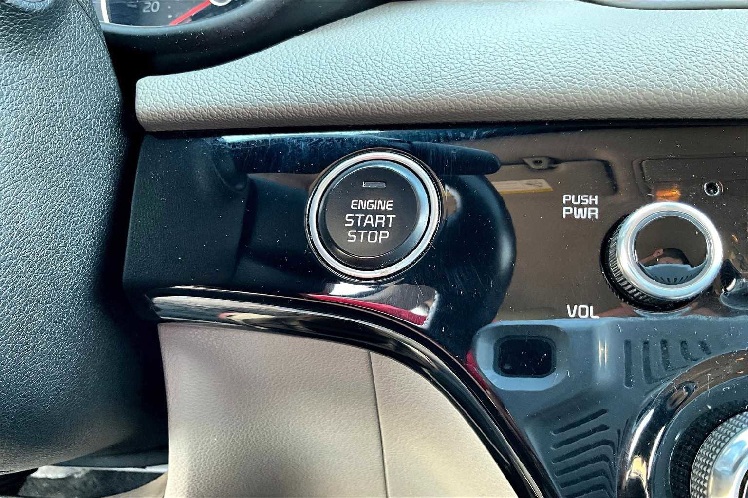 Used 2020 Kia Sportage EX image 61