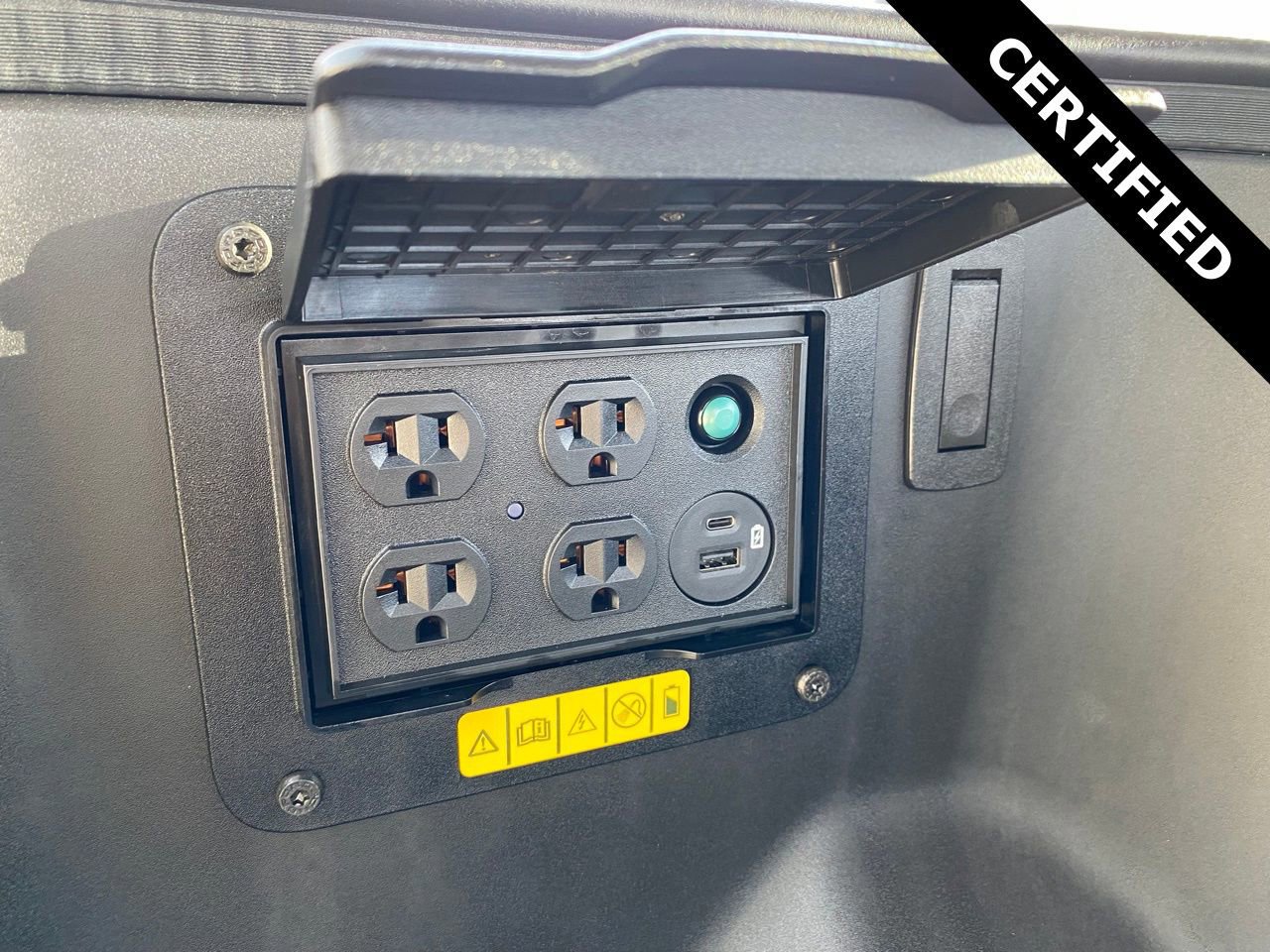 Certified 2025 Ford F150 Lightning Lariat image 41