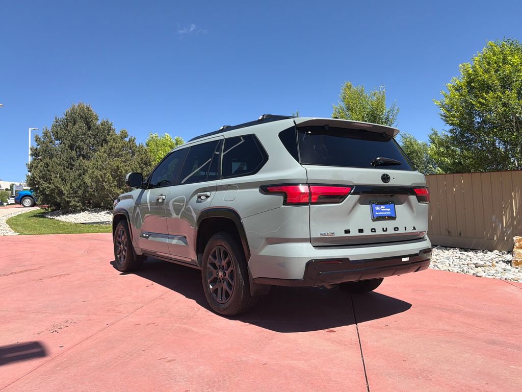 Used 2026 Toyota Sequoia Platinum AWD/4WD image 6