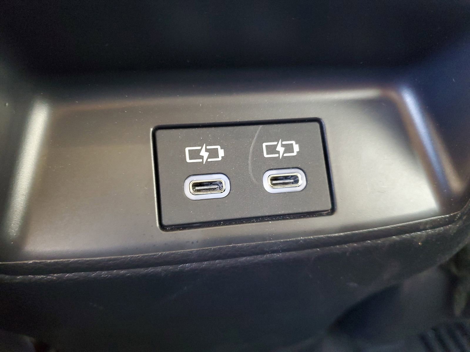 Used 2025 Toyota Corolla LE FWD image 12