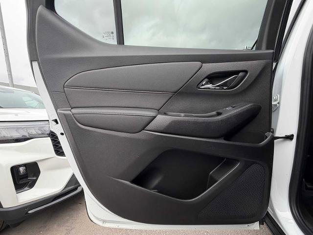 Used 2023 Chevrolet Traverse LT image 21