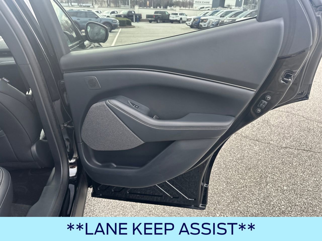 Certified 2025 Ford Mustang Mach-E Premium image 19