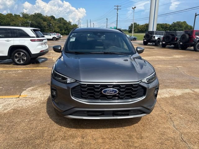 Certified 2025 Ford Escape ST-Line Select AWD/4WD image 4
