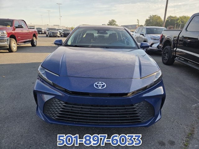 Used 2025 Toyota Camry LE FWD image 2