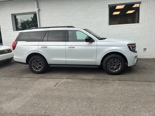 Certified 2025 Ford Expedition Active RWD image 30