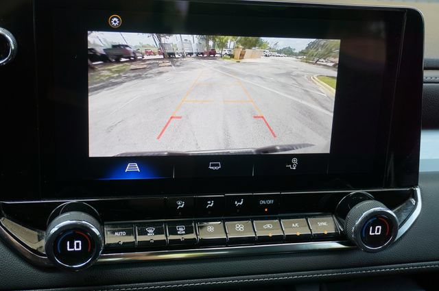 Used 2023 Chevrolet Colorado LT w/ LT Convenience Package RWD image 14