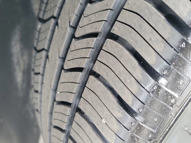 Used 2023 Chevrolet TrailBlazer RS w/ Sun and Liftgate Package image 31