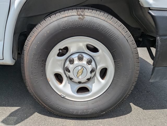 Used 2024 Chevrolet Express 3500 LS RWD image 12