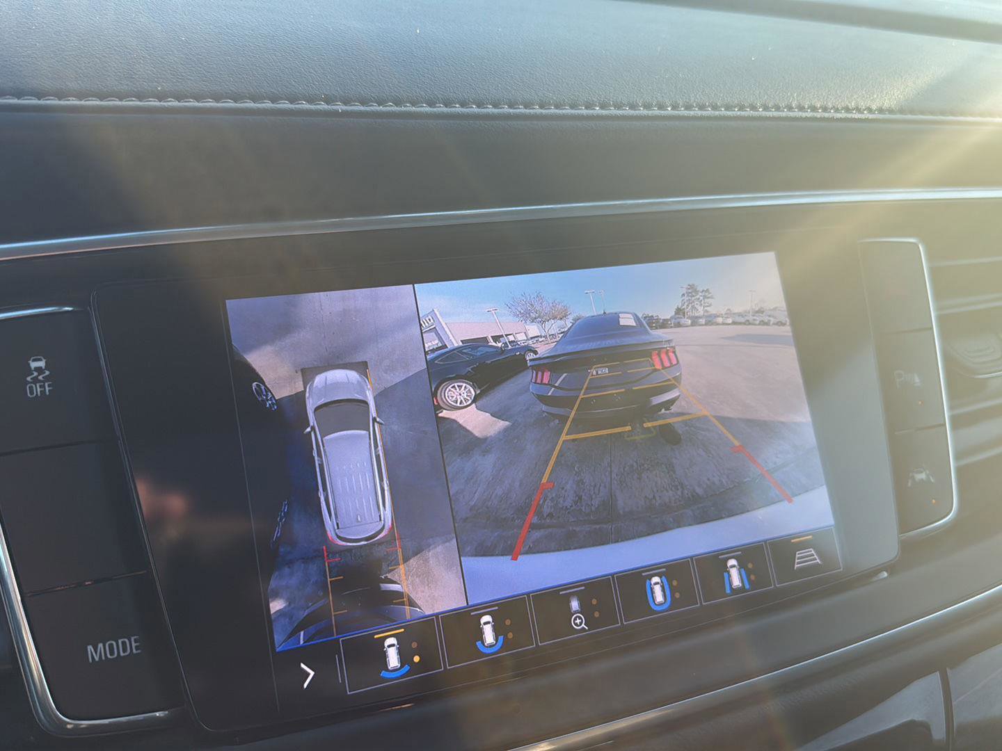 Used 2020 Buick Enclave Avenir w/ Avenir Technology Package image 20