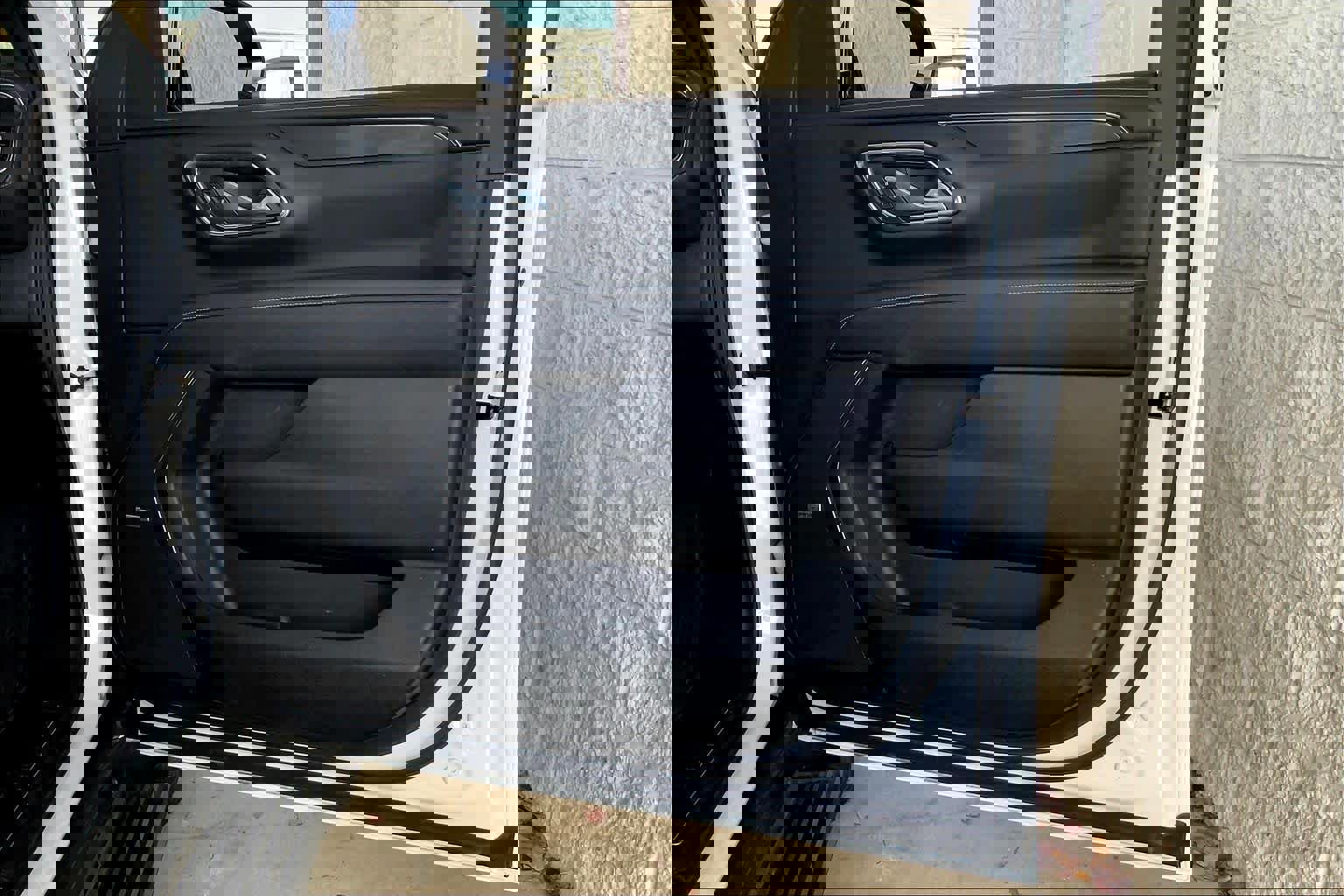 Used 2024 GMC Yukon AT4 w/ AT4 Premium Package image 22