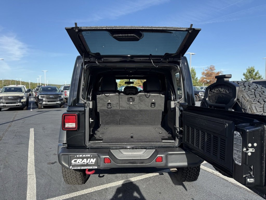 Used 2021 Jeep Wrangler Unlimited Rubicon w/ Cold Weather Group image 9