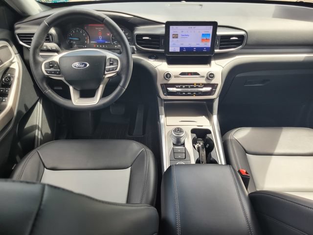 Certified 2023 Ford Explorer XLT w/ Equipment Group 202A AWD/4WD image 14