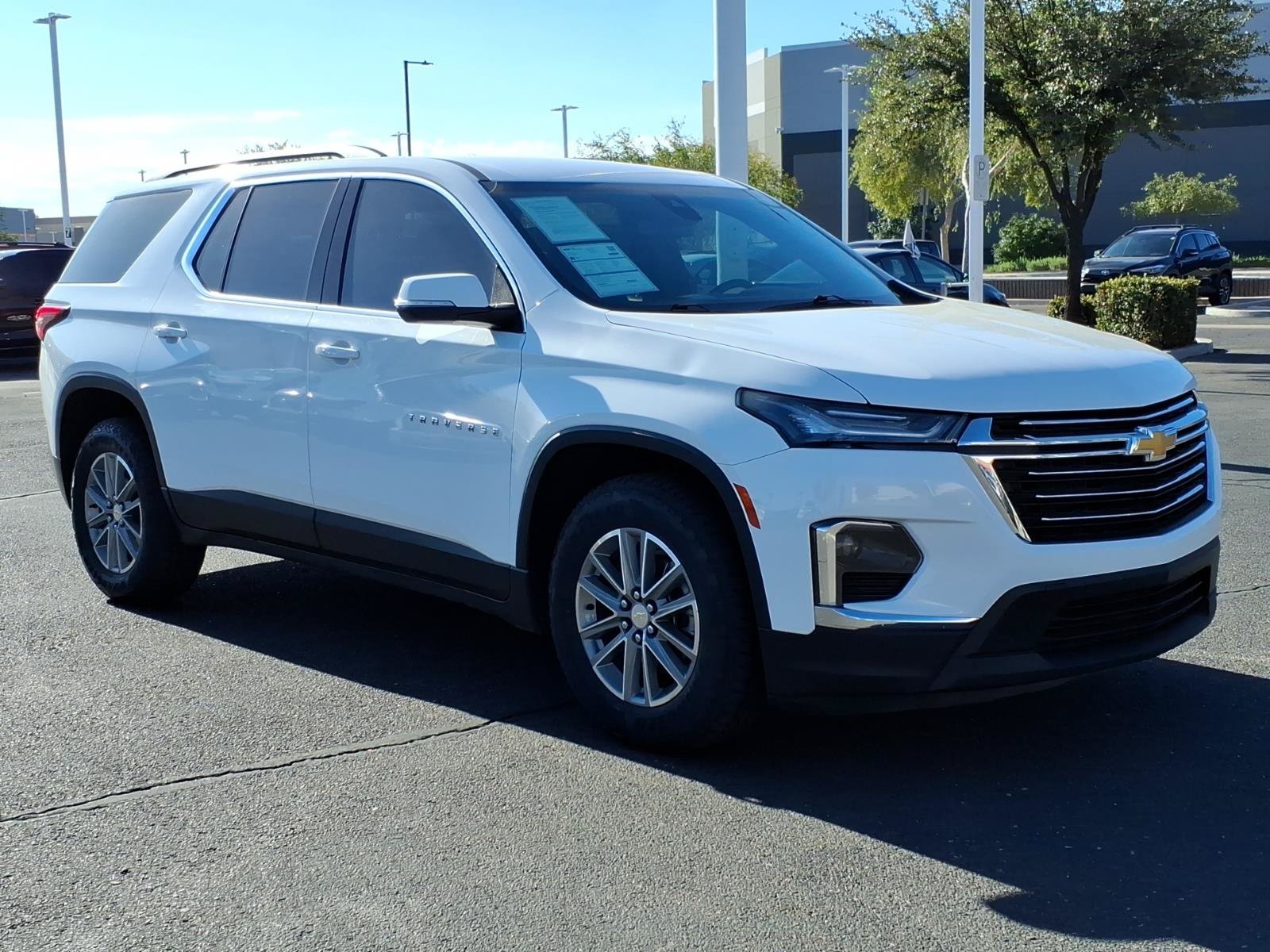 Used 2023 Chevrolet Traverse LT FWD image 7