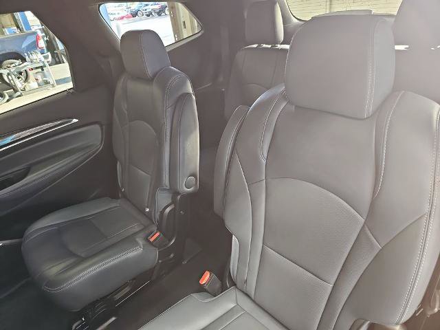 Used 2024 Buick Enclave Premium AWD/4WD image 14