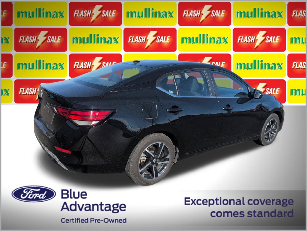 Used 2025 Nissan Sentra SV FWD image 3