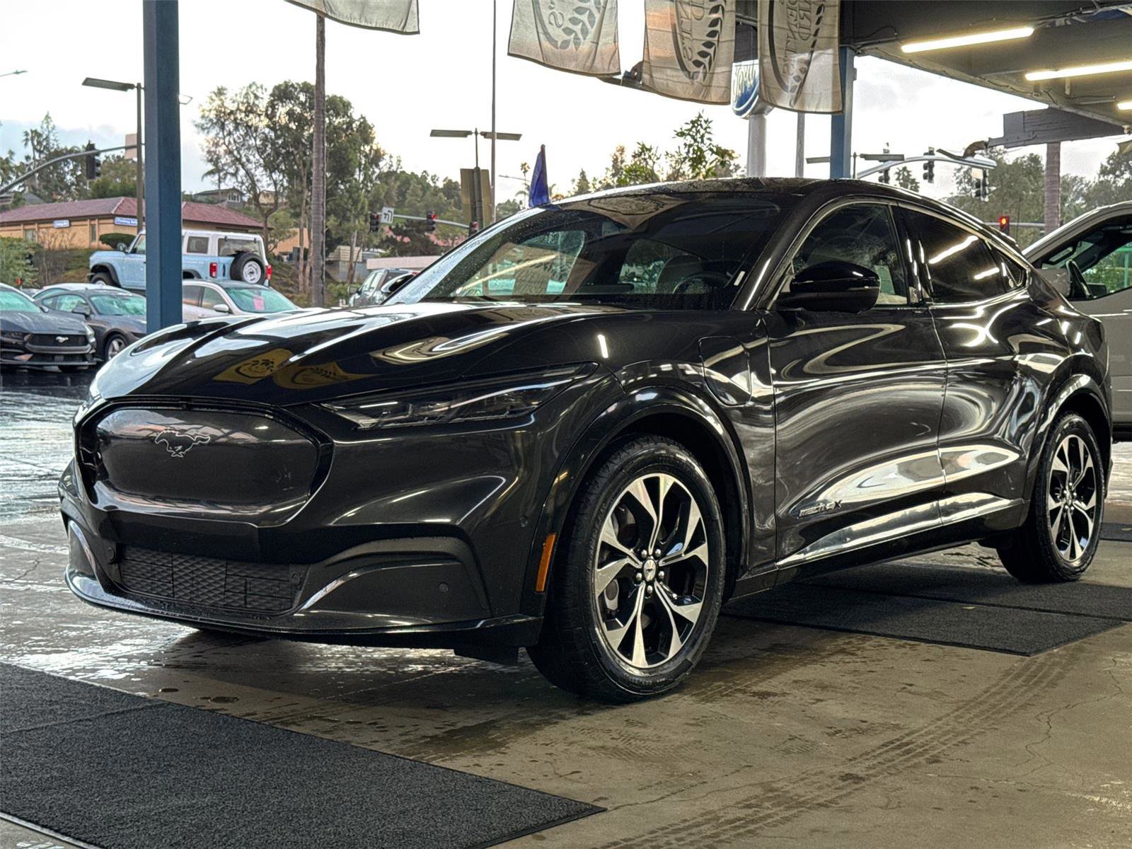 Certified 2022 Ford Mustang Mach-E Premium image 7