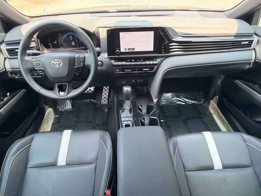 Used 2025 Toyota Camry SE w/ Convenience Package FWD image 18