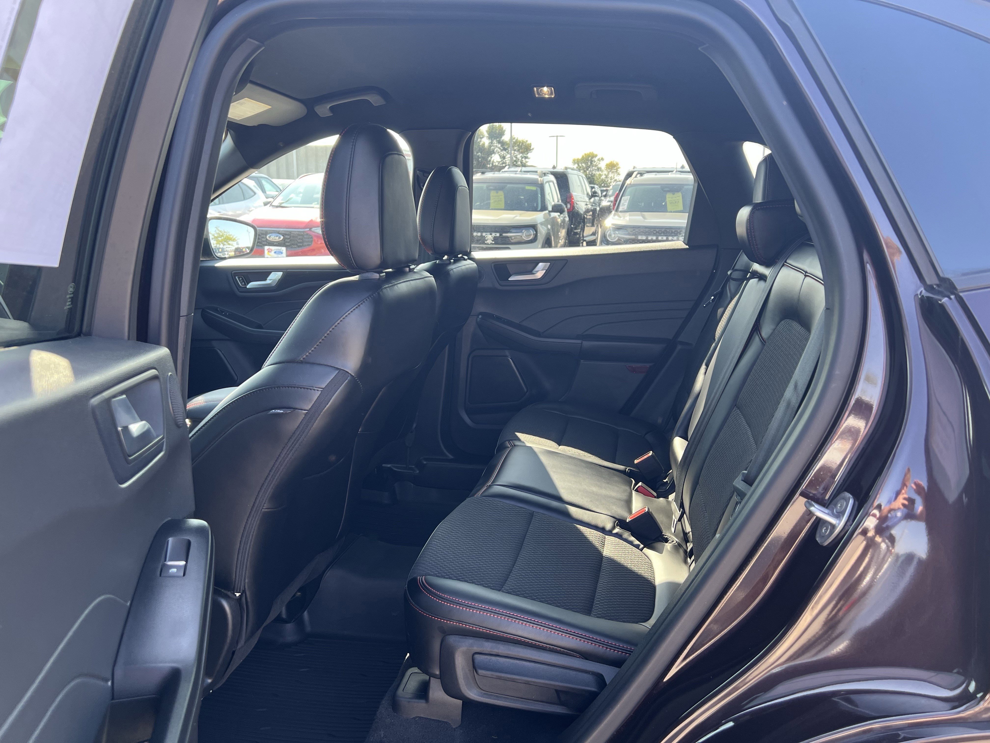 Certified 2023 Ford Escape ST-Line Select w/ Tech Pack #2 image 19