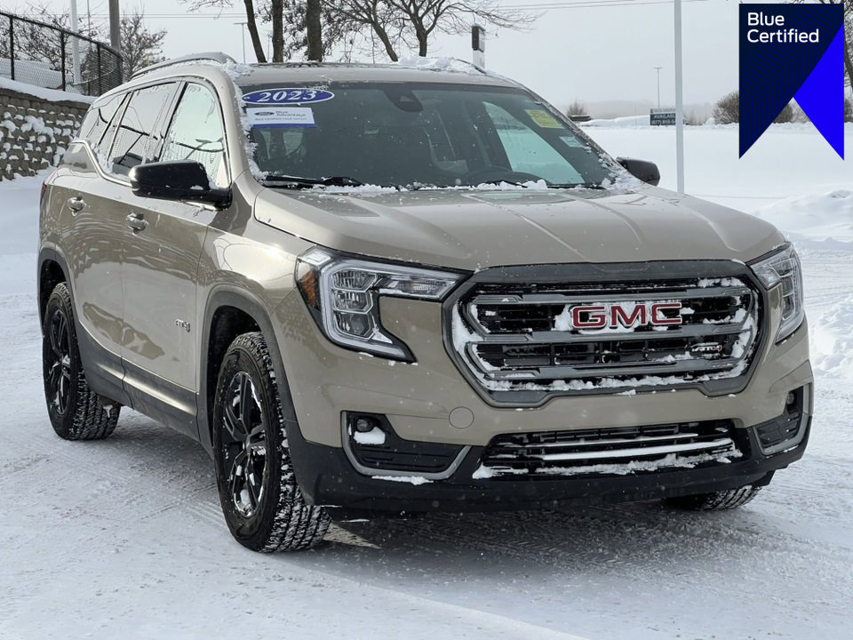Used 2023 GMC Terrain AT4