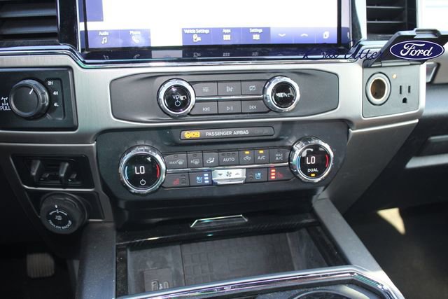 Certified 2022 Ford F250 Platinum w/ FX4 Off-Road Package image 19